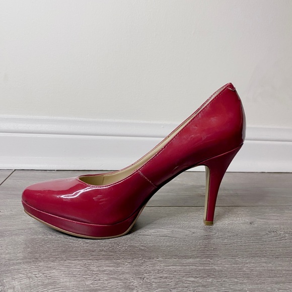 Vintage Red High Heels Nine West Size 6 - Picture 6 of 8